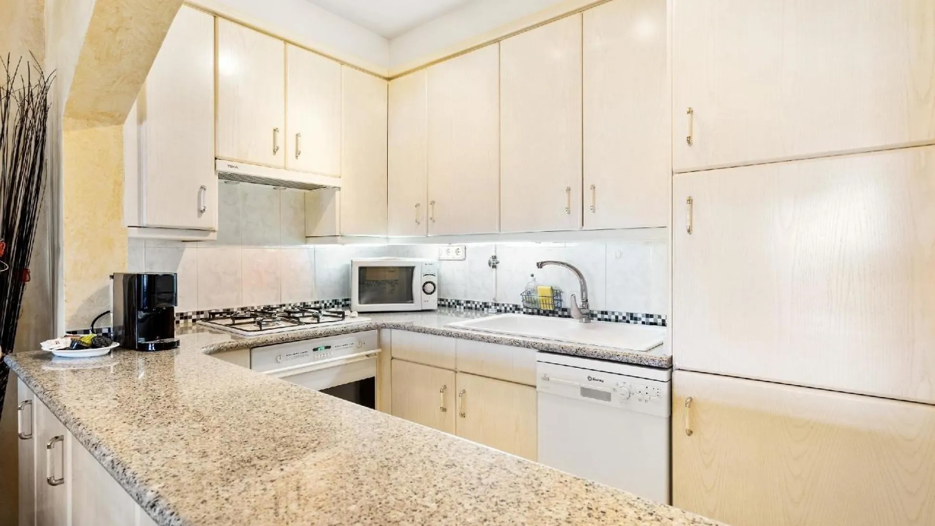 Ferienwohnung Fuer 5 Personen Ca 70 Qm In Empuriabrava, Costa Brava Golf De Roses Empuriabrava