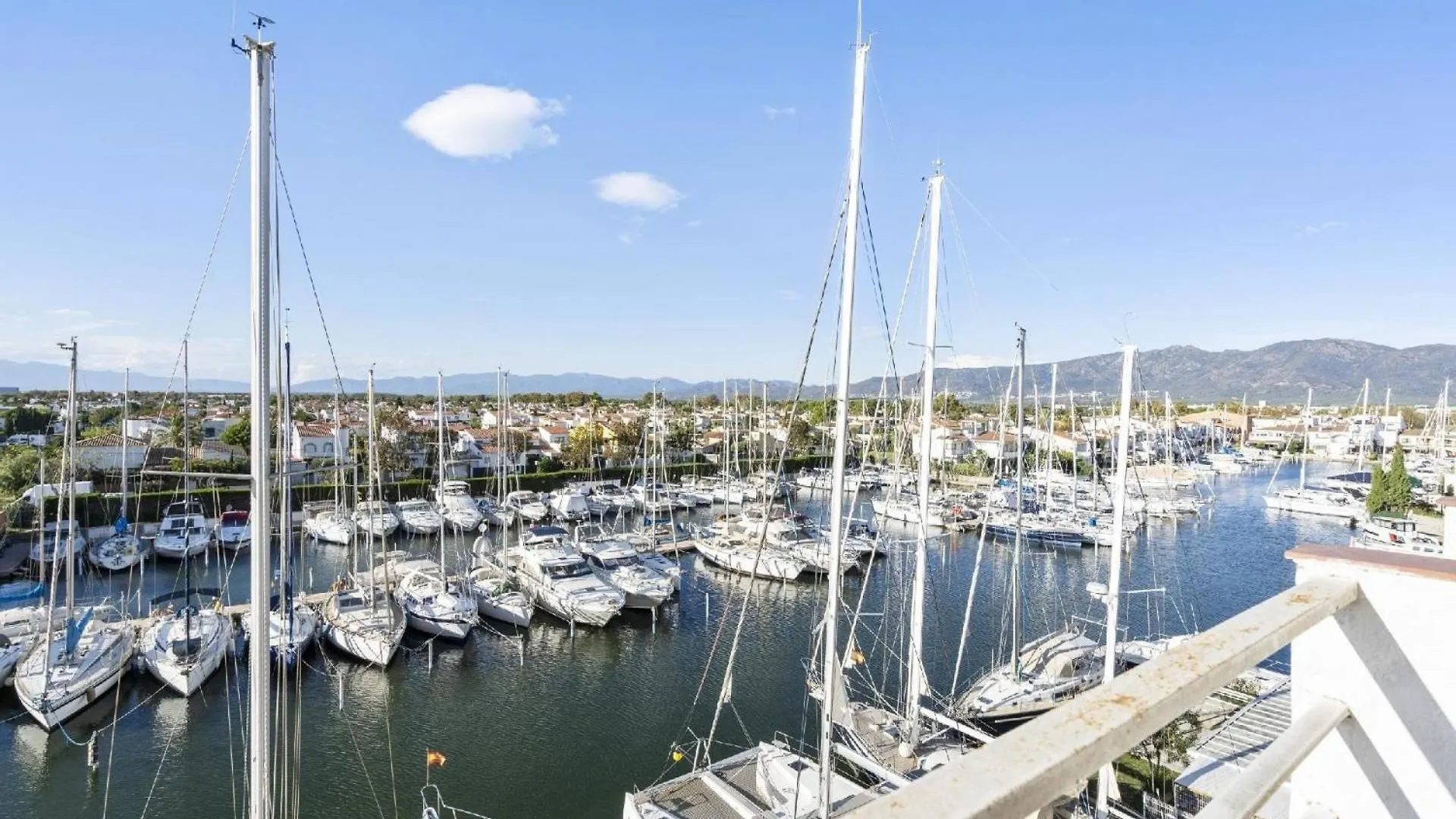 Ferienwohnung Fuer 5 Personen Ca 70 Qm In Empuriabrava, Costa Brava Golf De Roses 0*, Empuriabrava